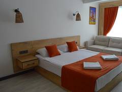 Zimmerbild 4