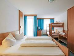Zimmerbild 4
