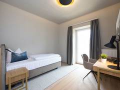 Zimmerbild 4