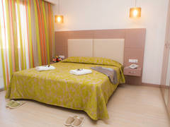 Zimmerbild 9