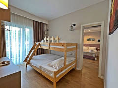 Zimmerbild 13