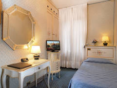 Zimmerbild 6