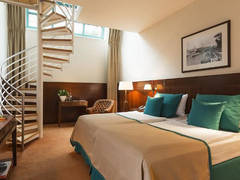 Zimmerbild 8