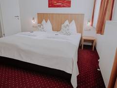 Zimmerbild 12