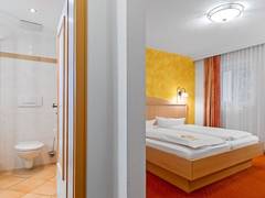 Zimmerbild 16