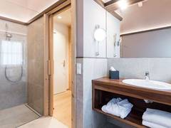 Zimmerbild 12