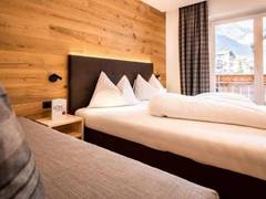 Zimmerbild 12