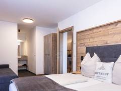 Zimmerbild 8