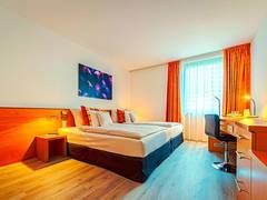 Zimmerbild 6