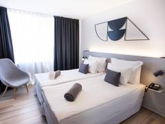 Zimmerbild 9