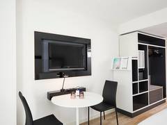 Zimmerbild 24