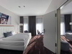 Zimmerbild 5