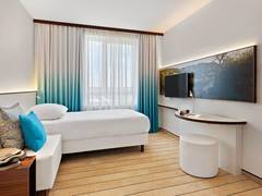 Zimmerbild 4