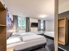 Zimmerbild 48