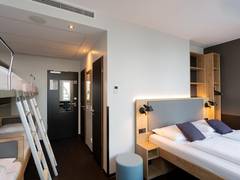 Zimmerbild 4