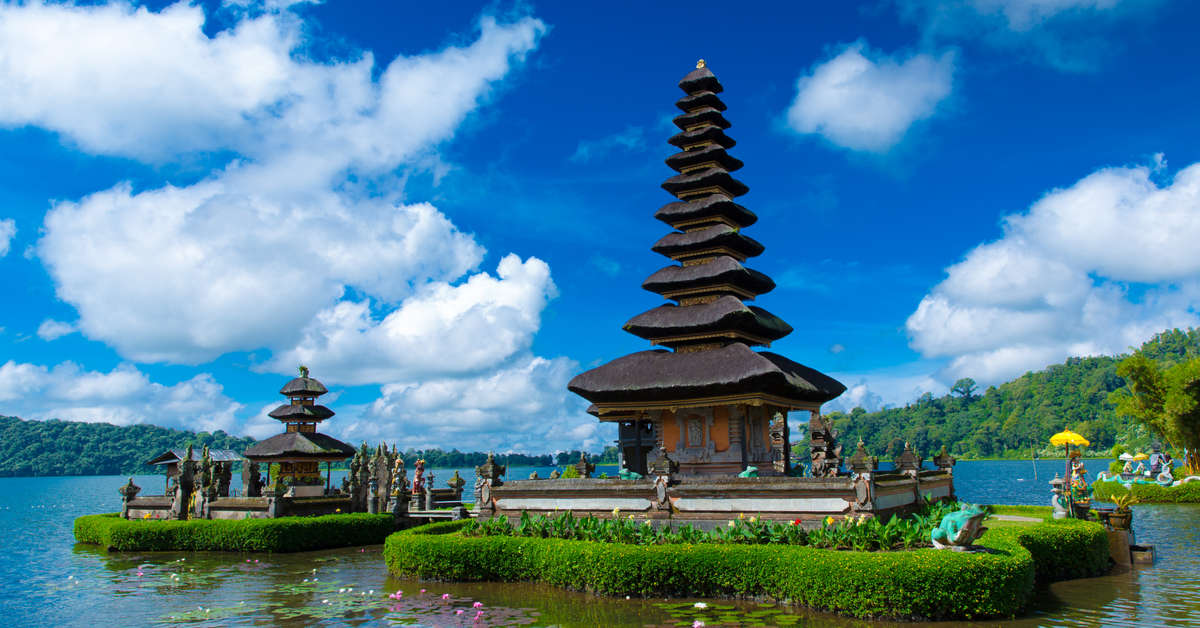 Aberdeen - Denpasar Bali
