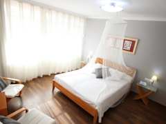 Zimmerbild 16