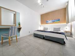 Zimmerbild 32