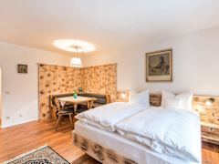 Zimmerbild 26
