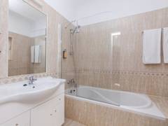 Zimmerbild 48