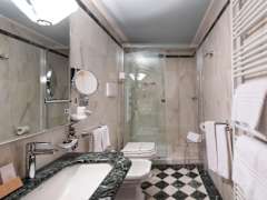 Zimmerbild 56