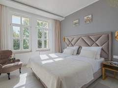 Zimmerbild 111