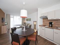 Zimmerbild 4