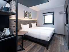 Zimmerbild 6