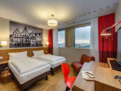 Zimmerbild 6