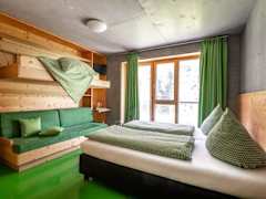 Zimmerbild 12