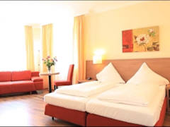 Zimmerbild 6
