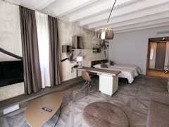 Zimmerbild 8