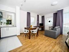 Zimmerbild 4