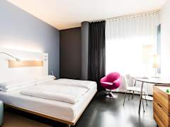 Zimmerbild 7