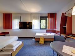 Zimmerbild 6