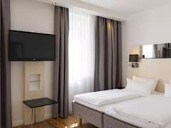 Zimmerbild 8