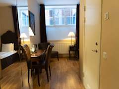 Zimmerbild 11