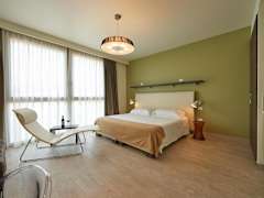 Zimmerbild 4