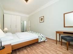 Zimmerbild 4