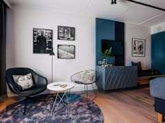 Zimmerbild 8