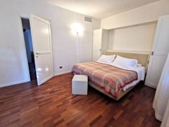 Zimmerbild 8
