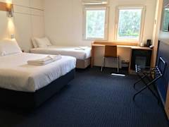 Zimmerbild 8