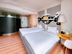 Zimmerbild 10