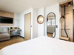 Zimmerbild 9