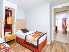 Zimmerbild 8
