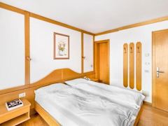 Zimmerbild 4