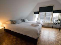 Zimmerbild 13