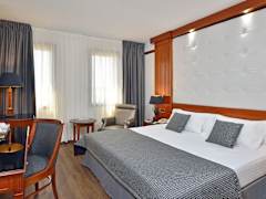 Zimmerbild 6