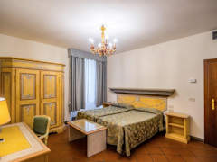 Zimmerbild 5