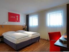 Zimmerbild 4